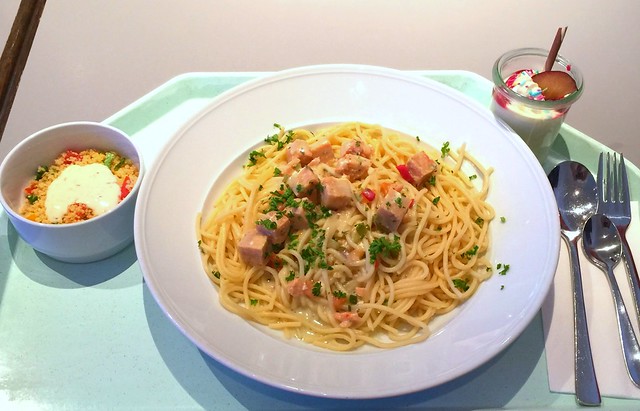 Lachswürfel in Weißweinsauce & Spaghetti [13.11.2015]