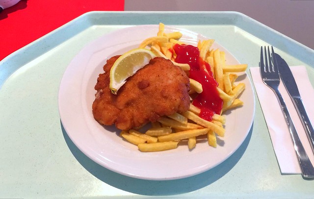 Putenschnitzel „Wiener Art“ mit Pommes Frites [17.12.2015]