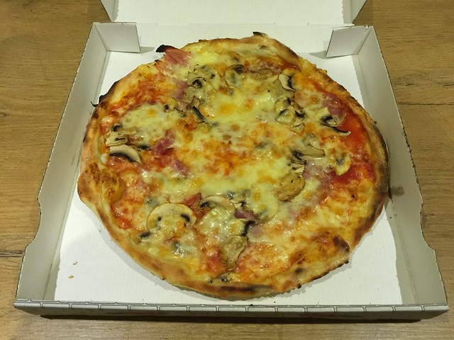 Pizza Speciale [20.12.2015]