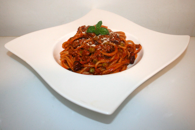 Spaghetti in Hackfleisch-Tomatensauce mit Kidneybohnen & Erbsen [09.05.2022]